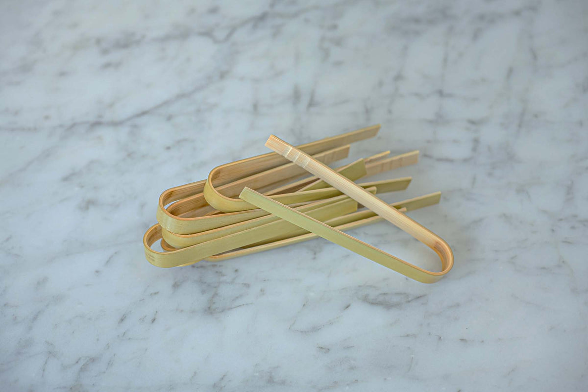 Bamboo tongs (12 pcs)